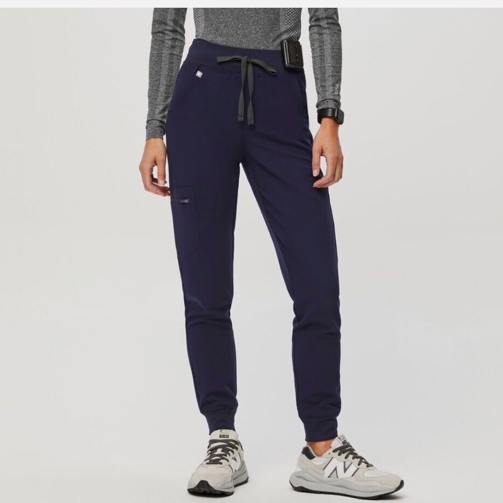 FIGS WOMEN’S ZAMORA JOGGER SCRUB PANTS